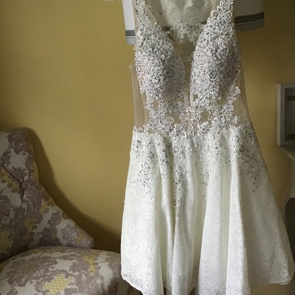 JVC by Jovani Dresses & Skirts - JVN by Jovani Ivory A-Line Sleeveless Dress Lace & Sequins Size 10